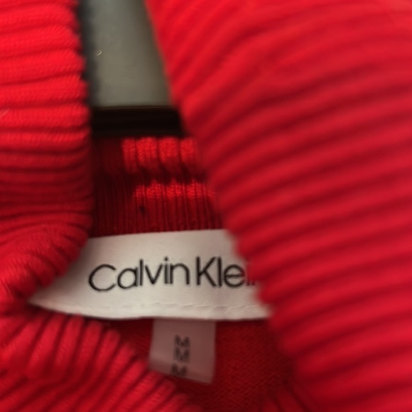 Calvin Klein Turtleneck Sweater in a Pretty Clear Red. - Picture 4 of 5